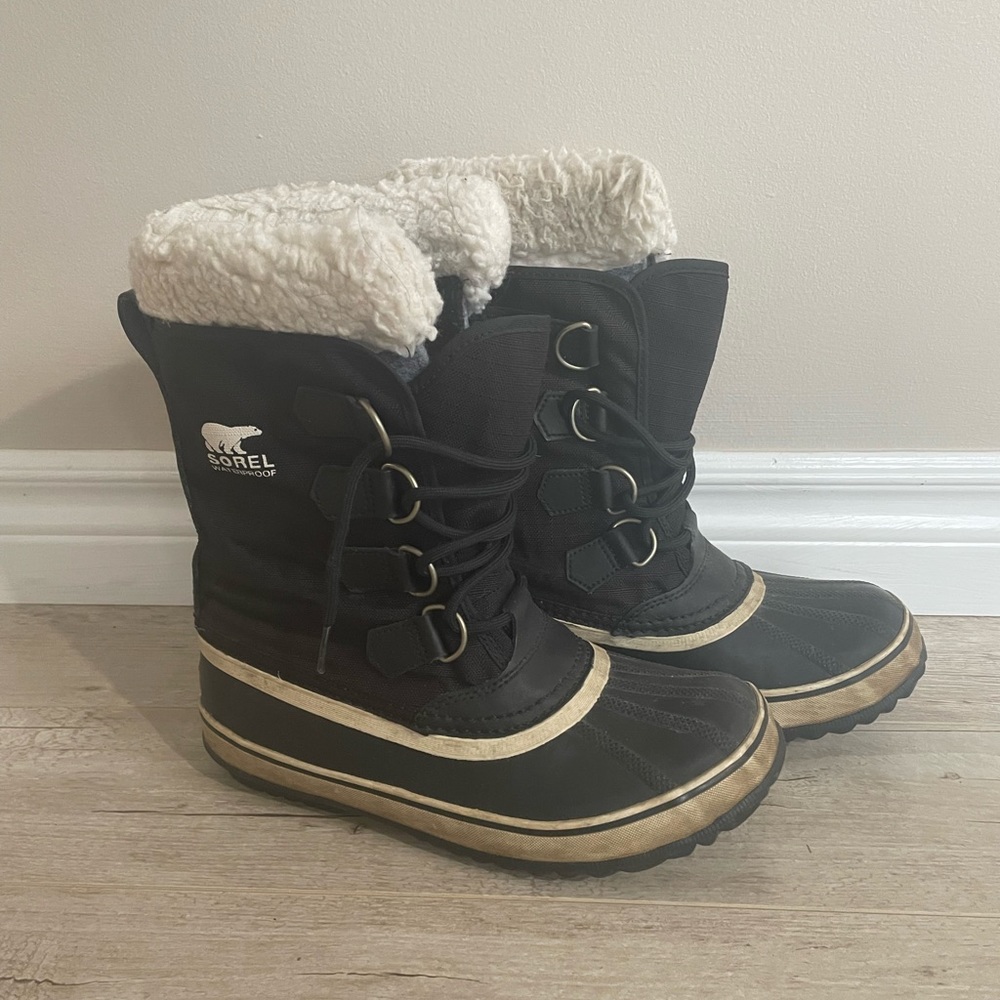 SOREL Black Winter Boots Size 7